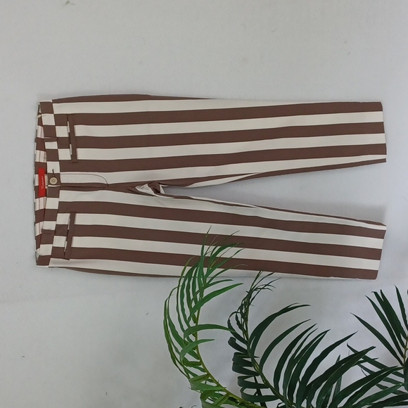 Woman's Cartonnier Capris, Brown/White Stripe, Cotton/Spandex,  Size 8 - Picture 1 of 7